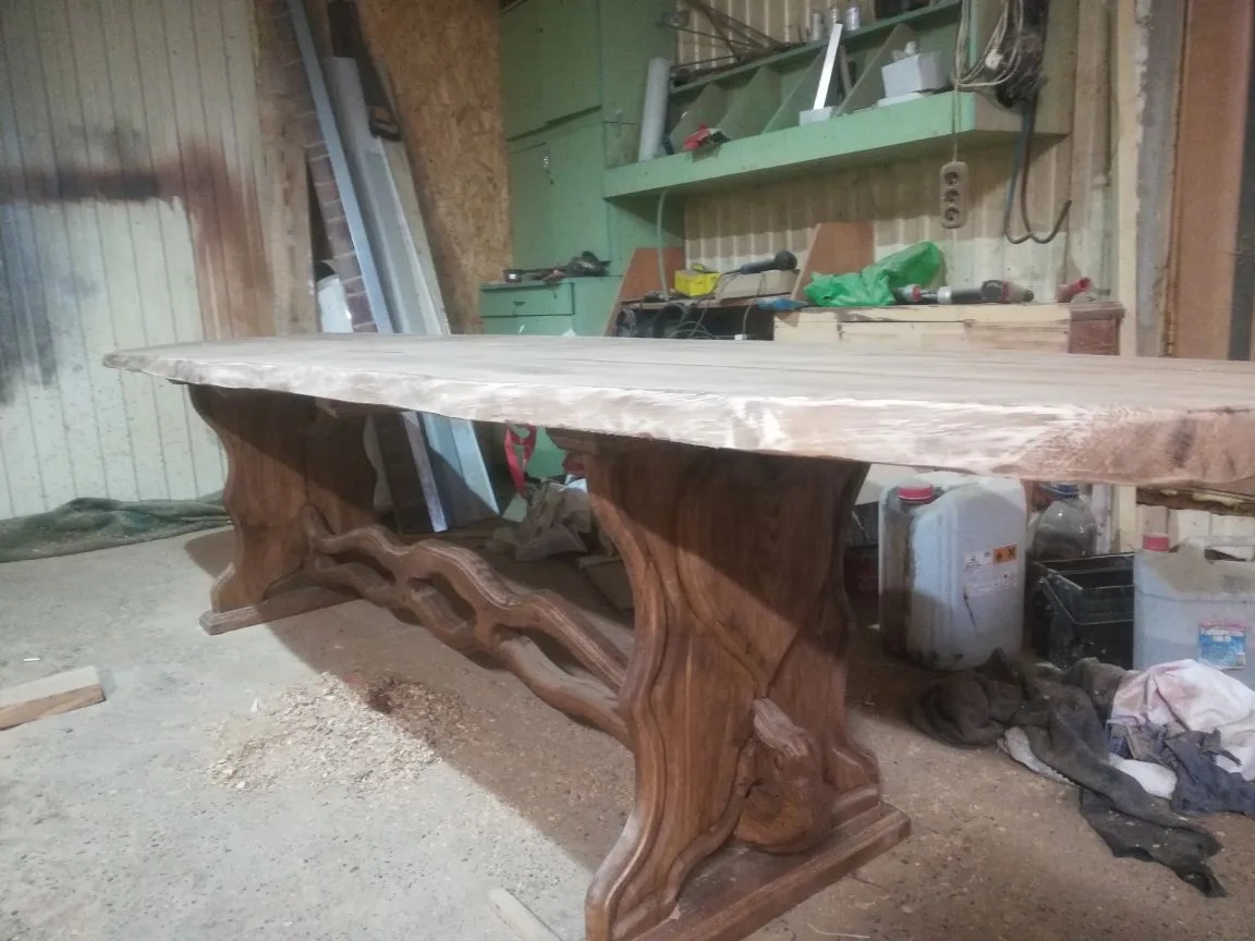 Столы: Дуб, Сосна