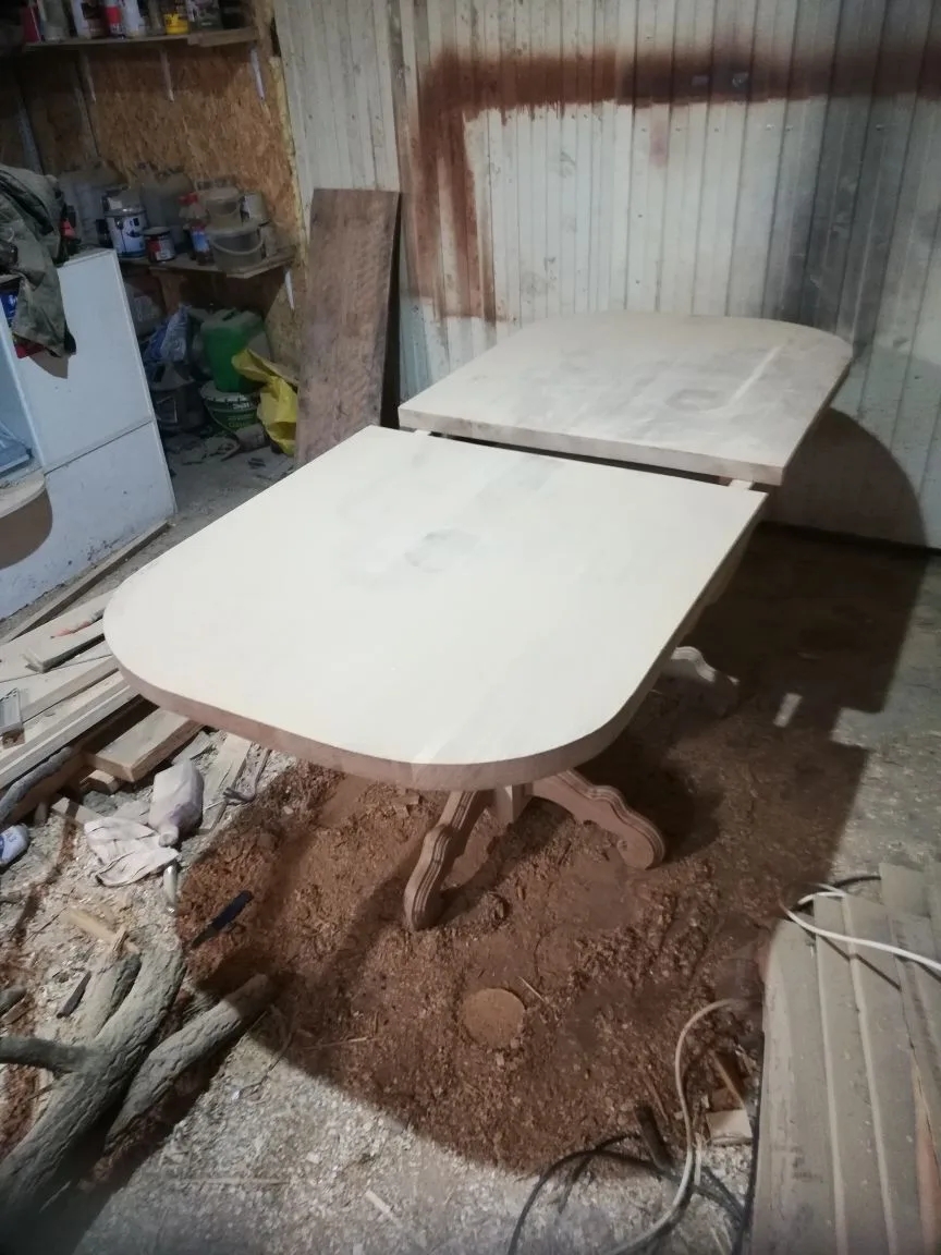 Столы: Дуб, Сосна